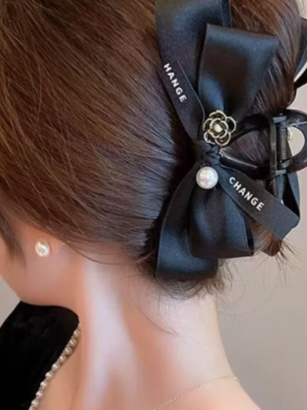 Women's hair clip